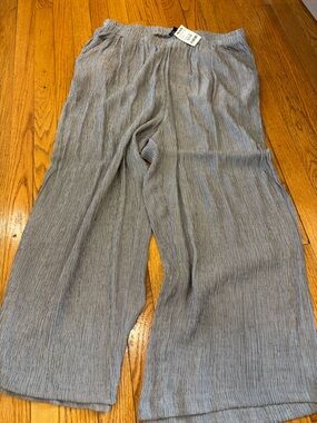 Wide Leg Women’s Pants in Heather Gray